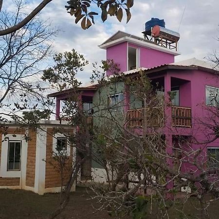 Flat Da Pousada Avalon Alto Paraíso de Goiás Exterior foto